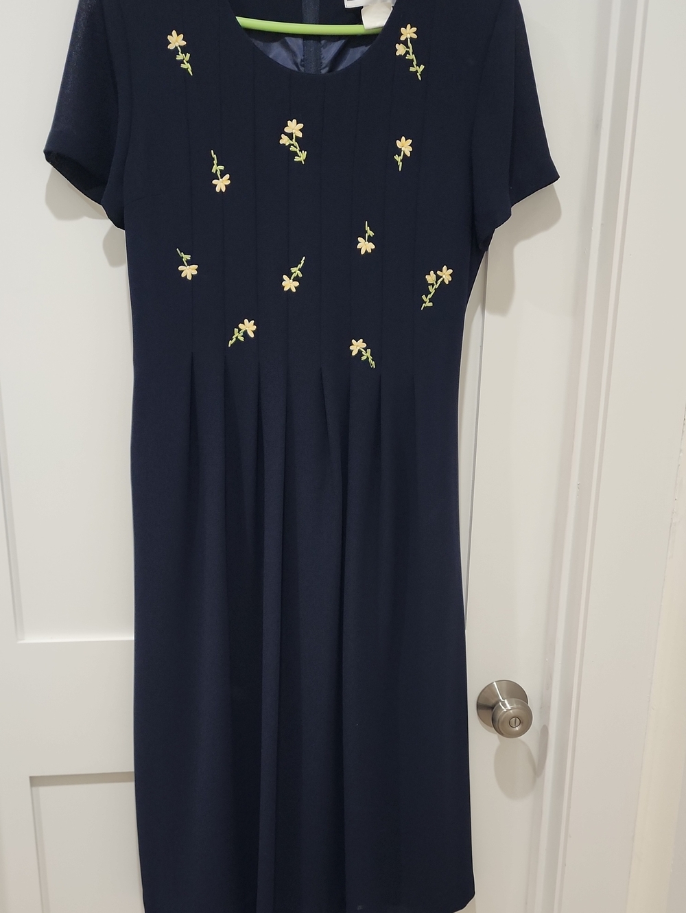 Jessica Howard Women's Navy Midi Dress with Yellow Floral Embroidery Size 12